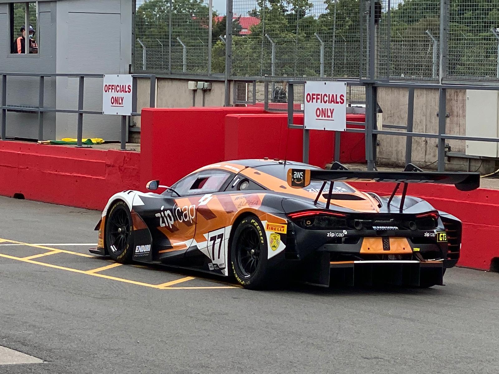 Enduro Motorsport McLaren quickest in British GT FP1
