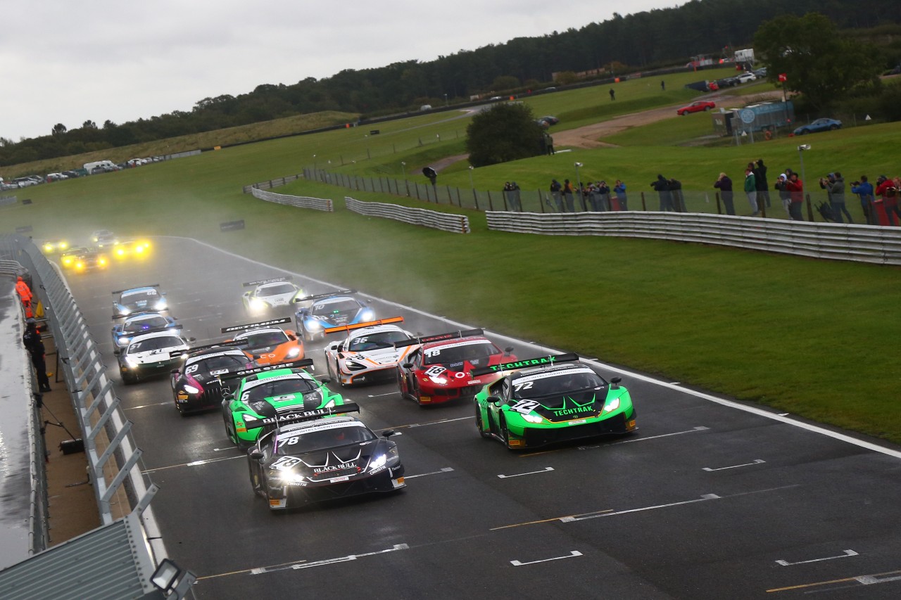 Can Machitski and Lind consolidate Championship lead as British GT visits Snetterton?