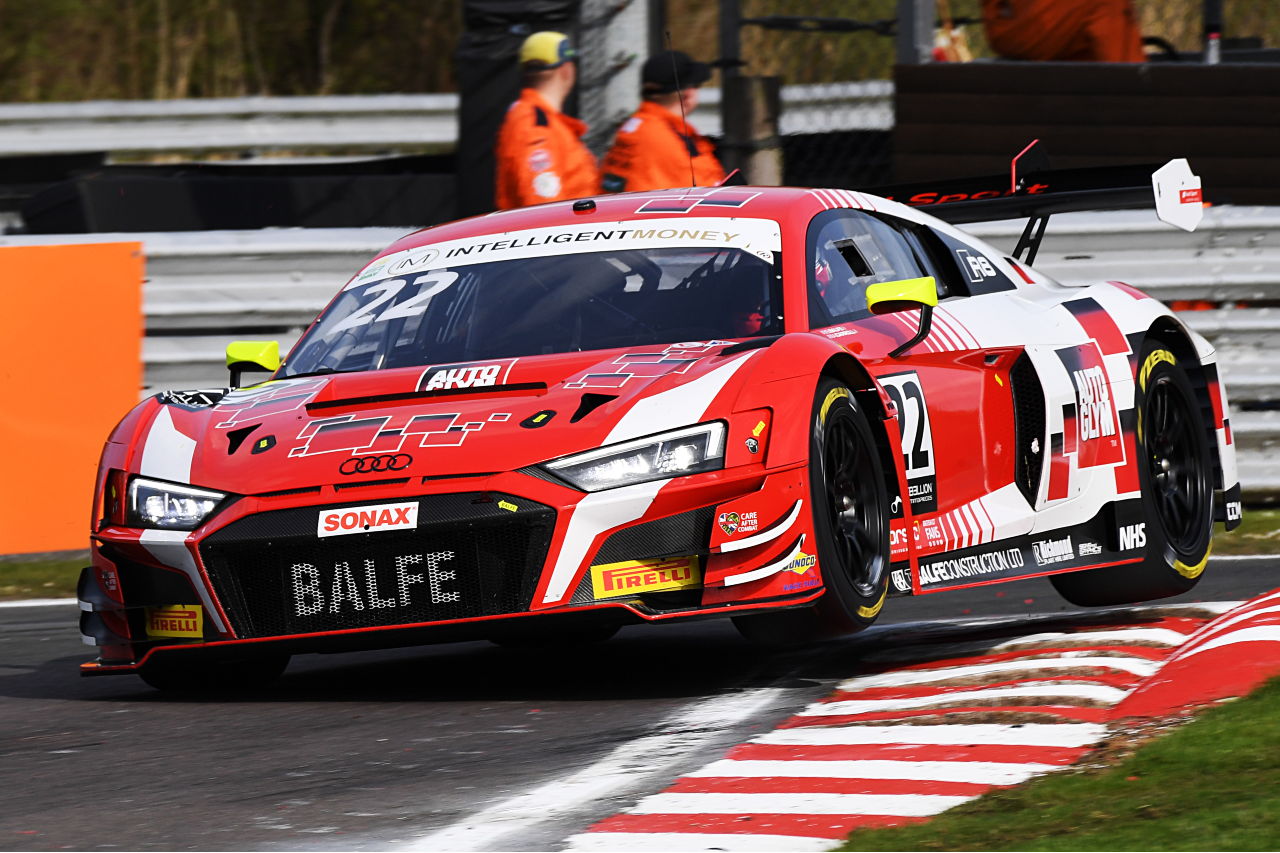 Thrilling British GT Season Opener at Oulton Park as Balfe/Carroll take victory ahead of Loggie/Gounon