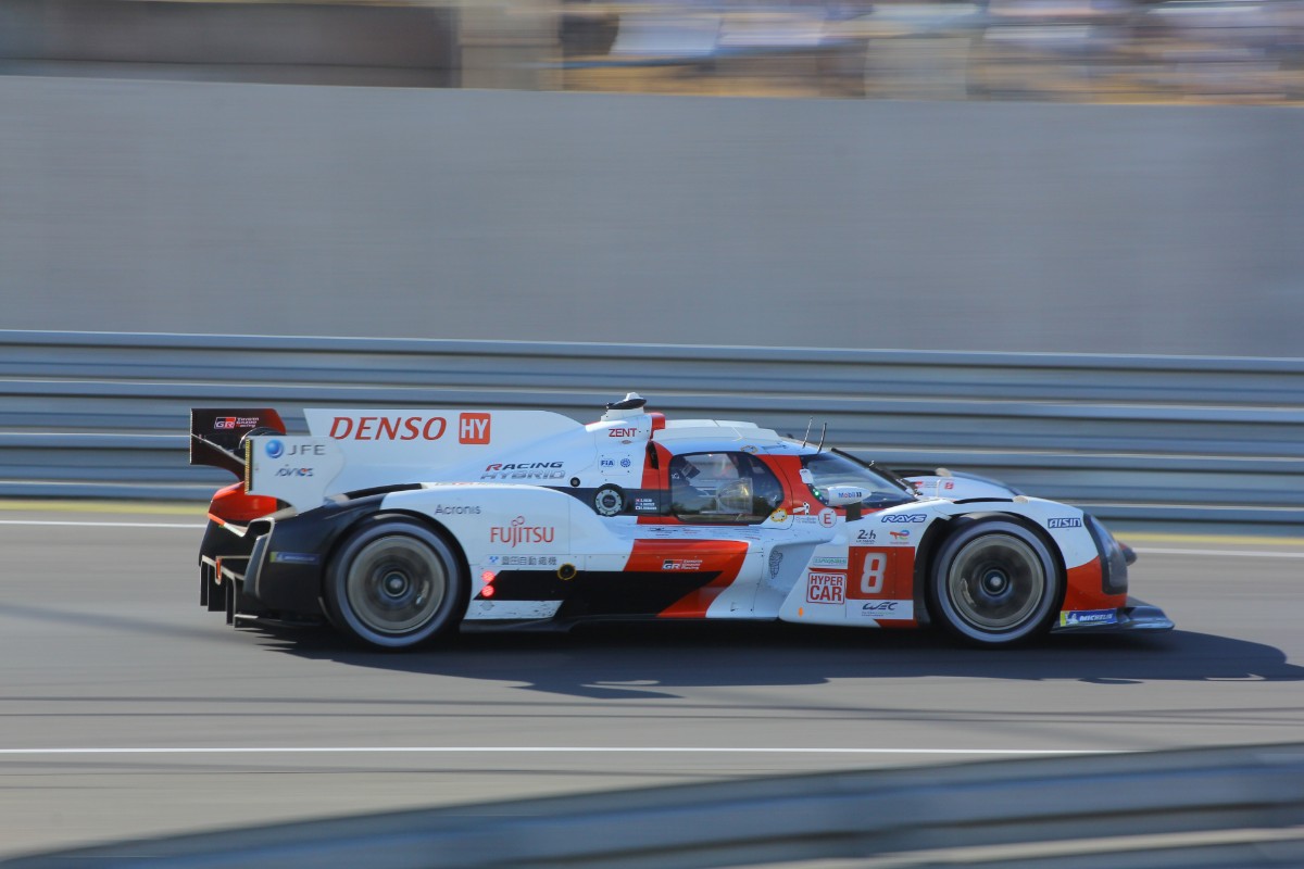 Toyota 1 – 2 at Le Mans Five Hour Mark