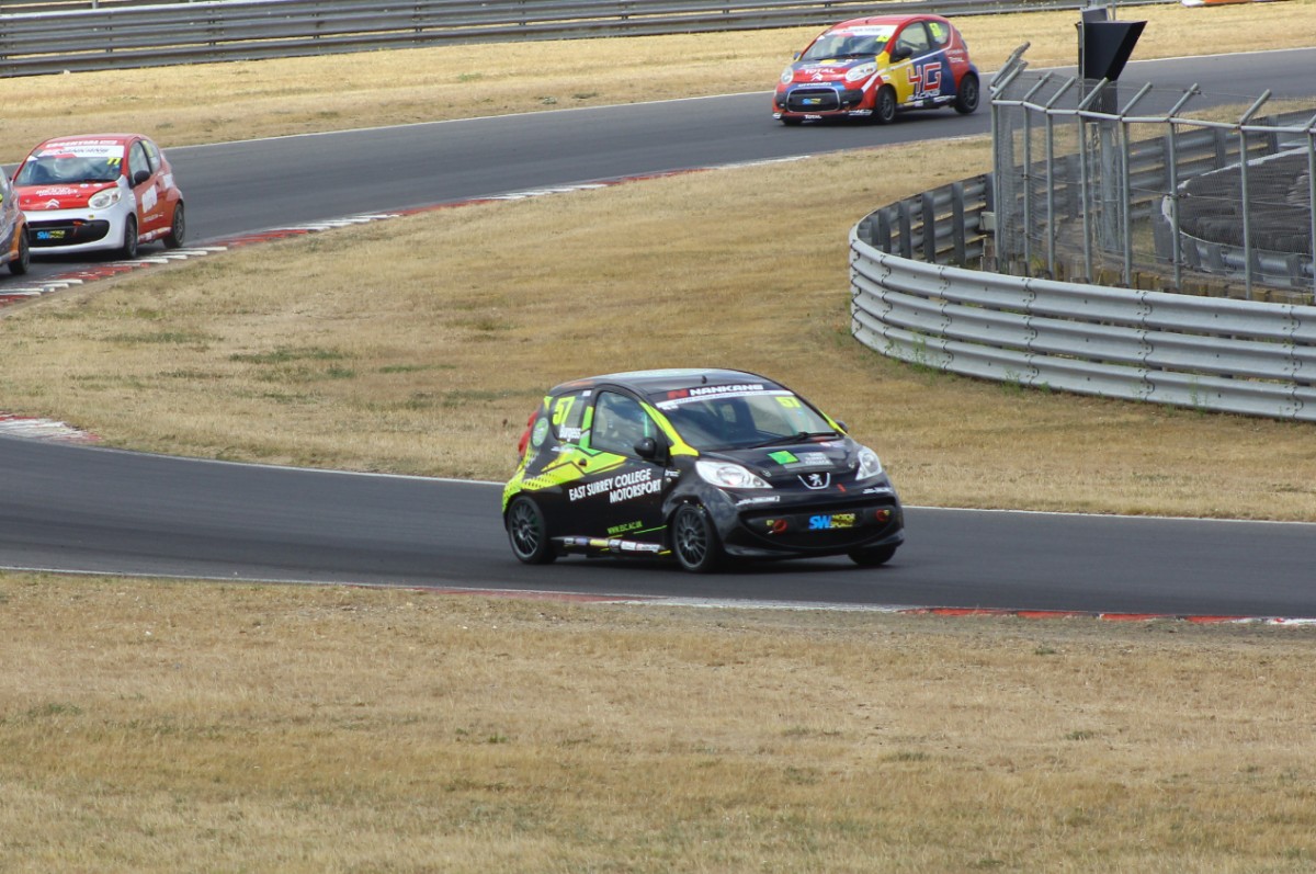 East Surrey College Back On Top After Round Eight At Snetterton