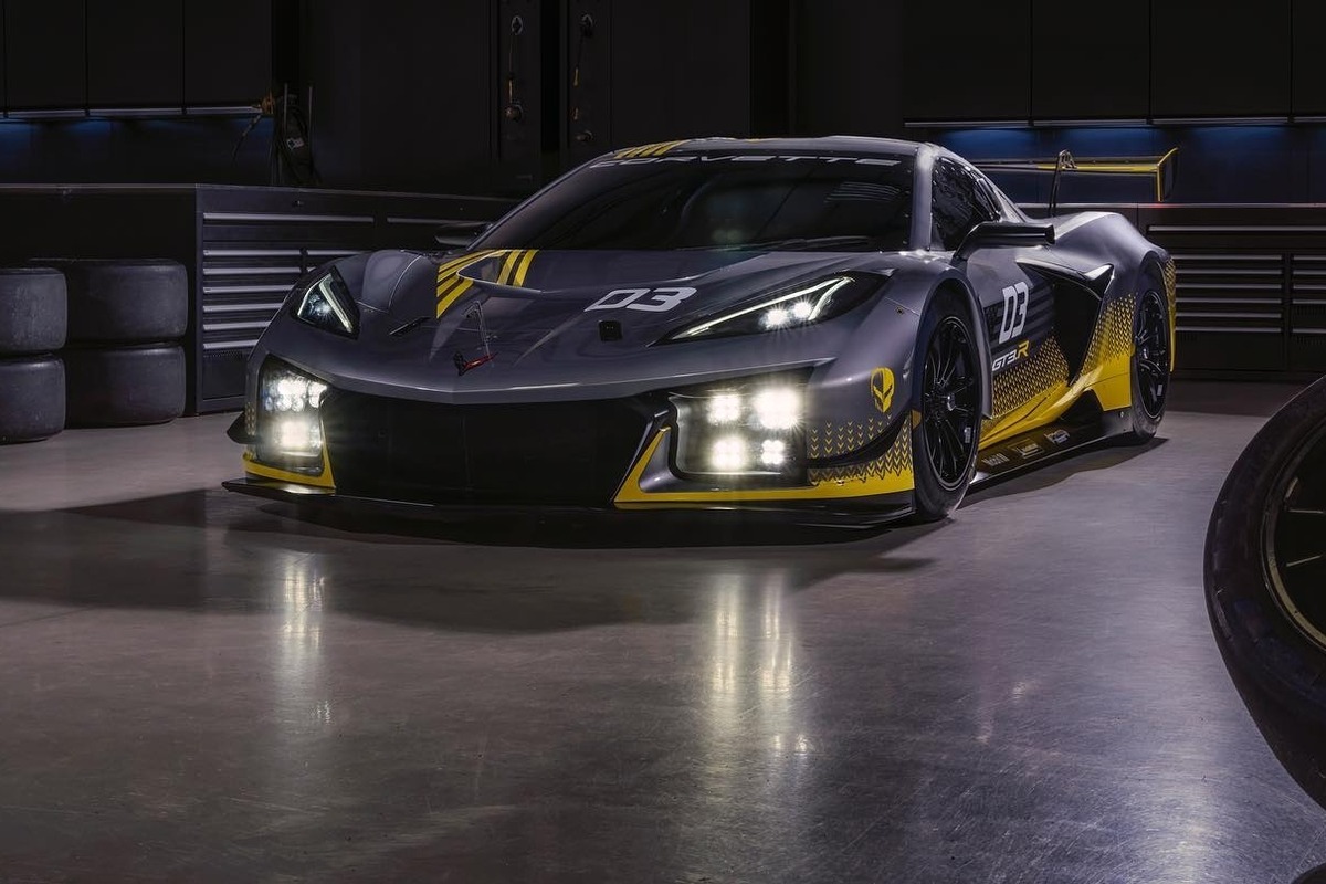 TF Sport announces Juncadella and Eastwood for 2024 WEC Corvette Programme