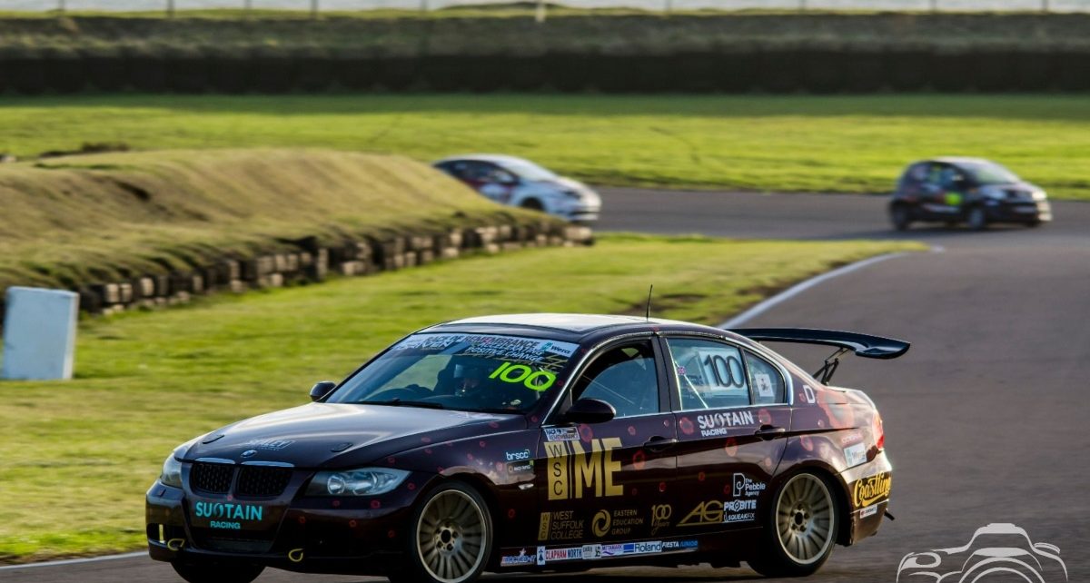 #100 WSC ME BMW 330i driven by Andrew Payne, Haydn Payne, Brady Pollock and Ben Spencer. (Photo: I & L Photography)